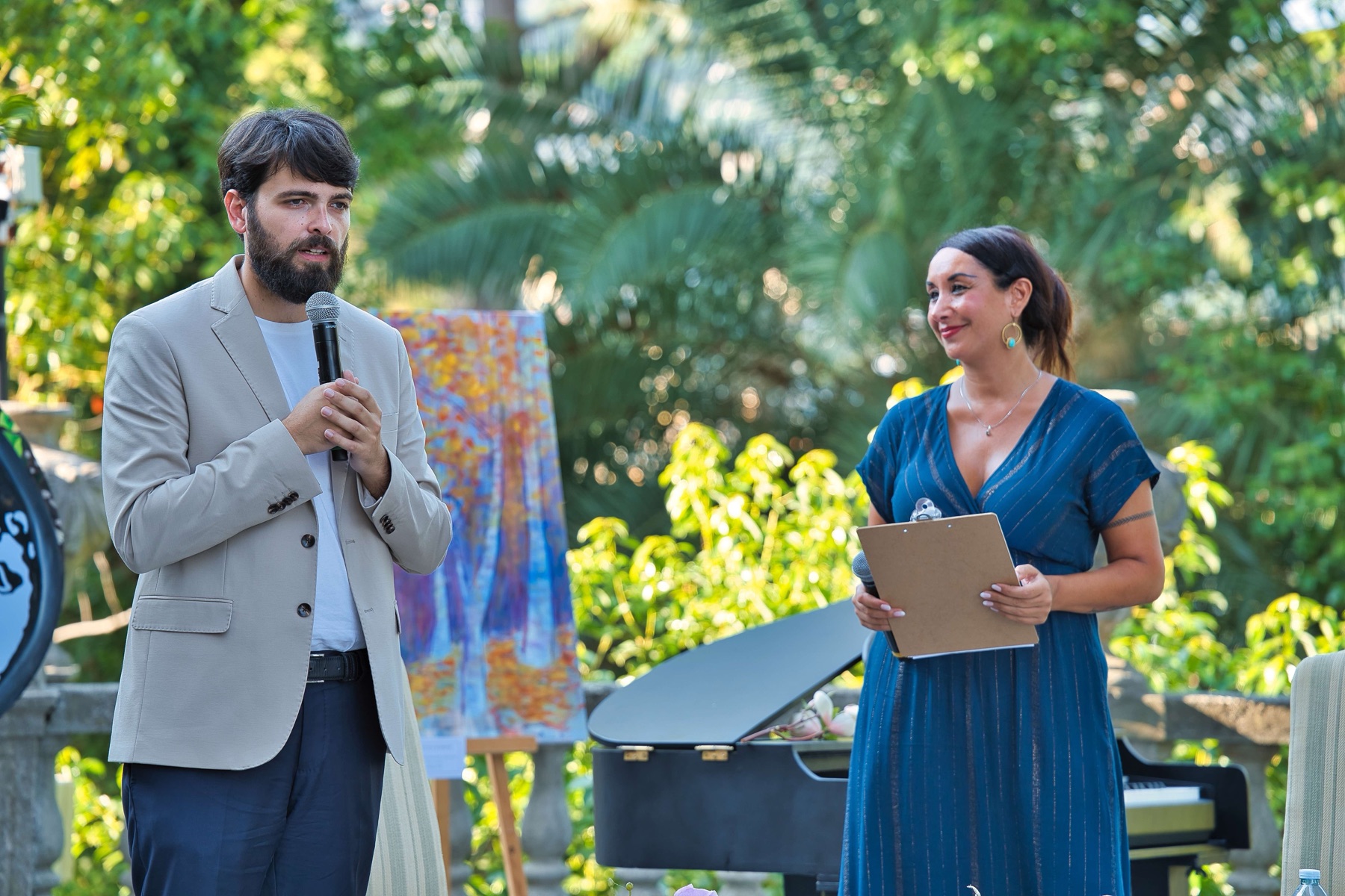 Stefania Nascimbeni con il sindaco Guglielmo Caversazio